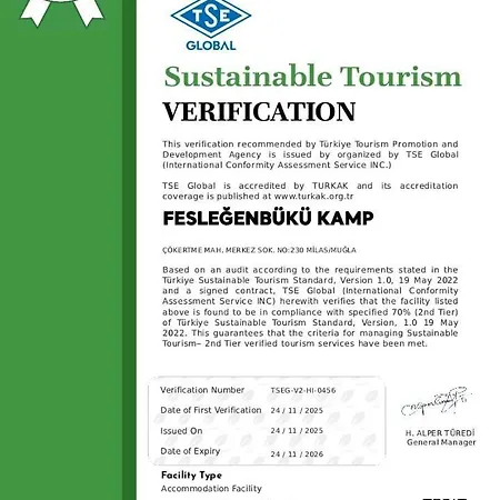 펜션 Feslegenbuekue Kamp